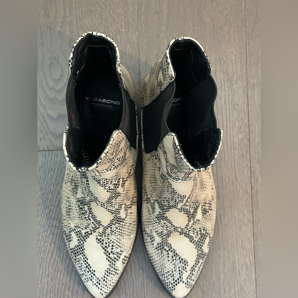 Vagabond Python Embossed Leather Ankle Boots - Picture 4 of 6